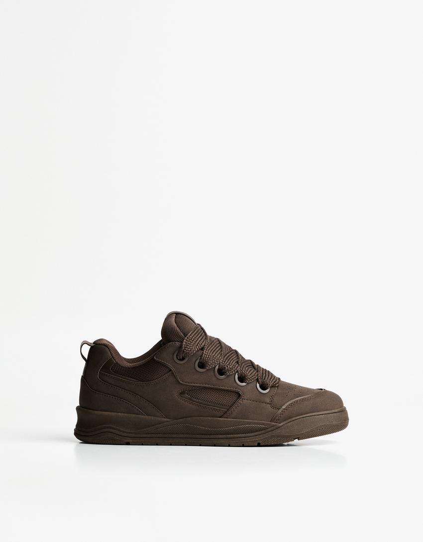 Chunky skater sneakers
