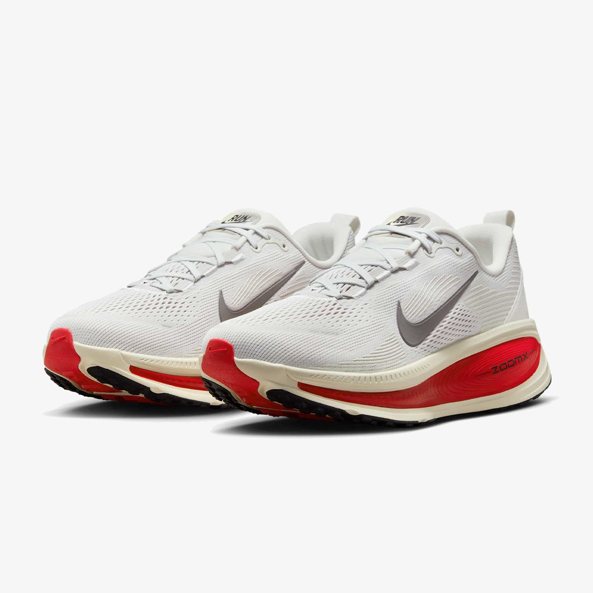 nike cushioned runner - Side product view