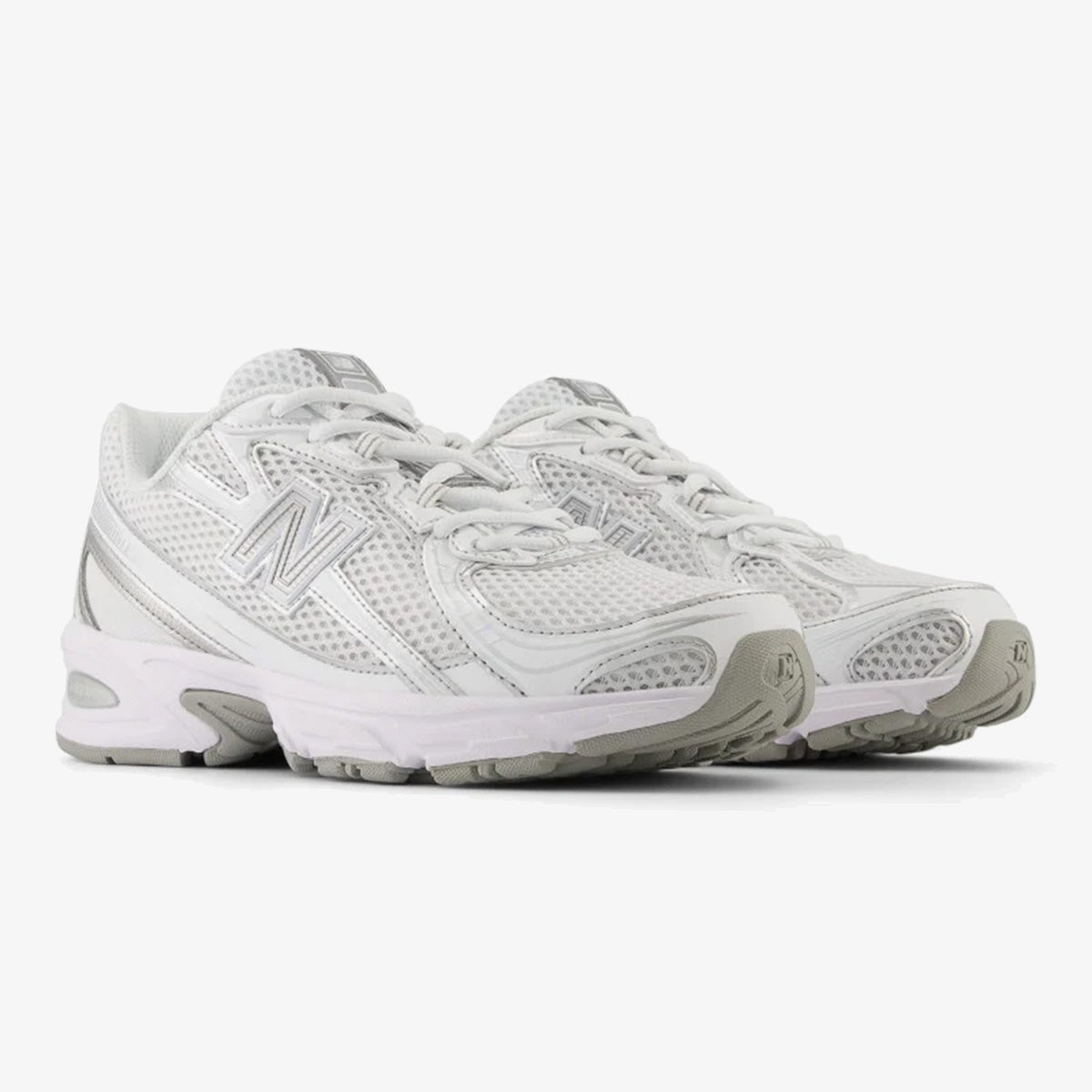 740v2 white silver reflection - Side product view
