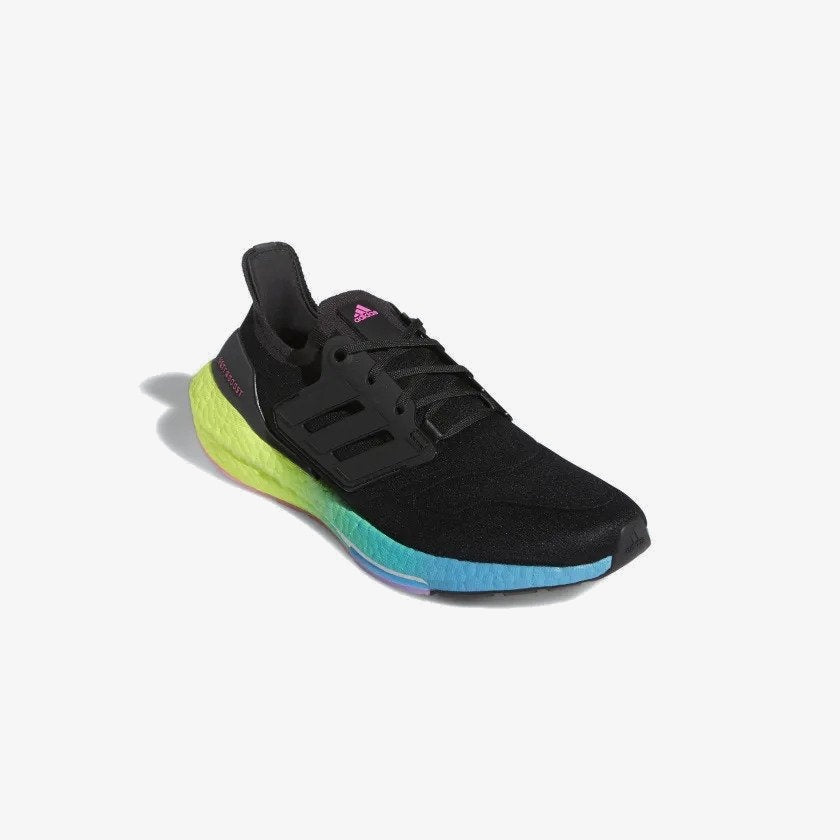 Adidas UltraBoost 22 ‘Black Multi Gradient’