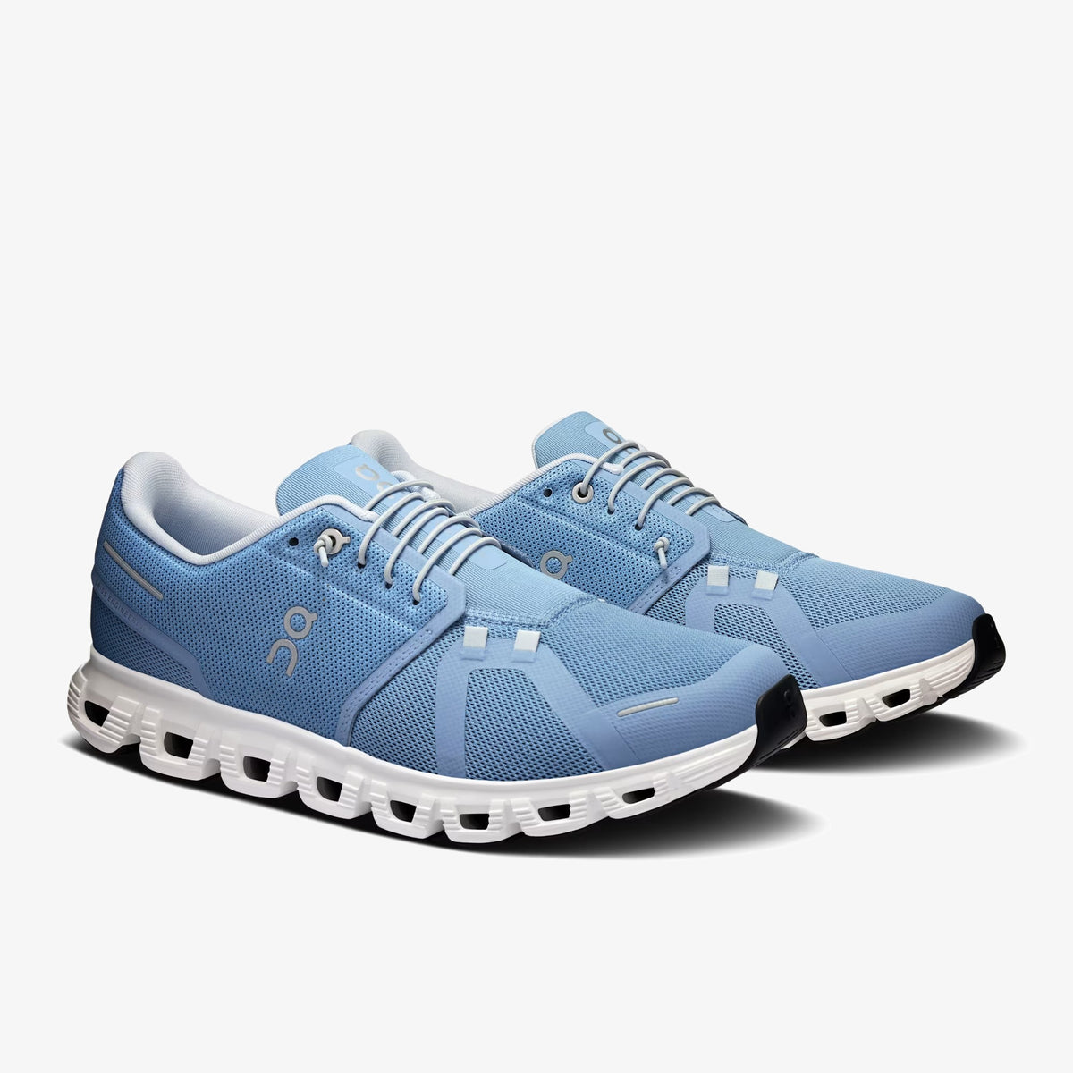 blue cloud 6 sneakers - Side product view