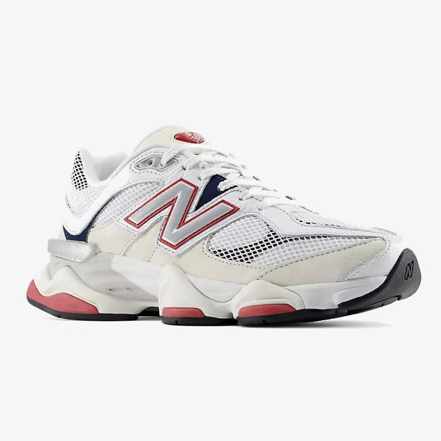 9060 white red sneakers - Side product view