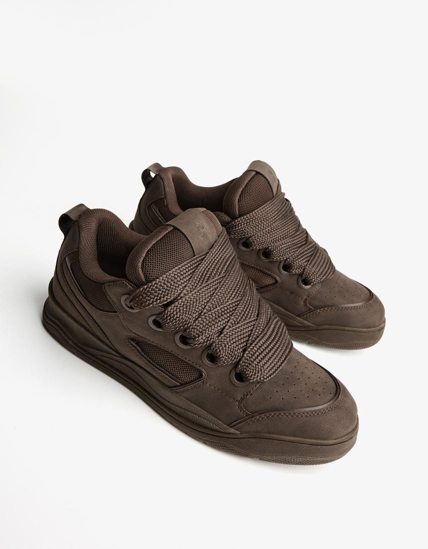 Chunky skater sneakers