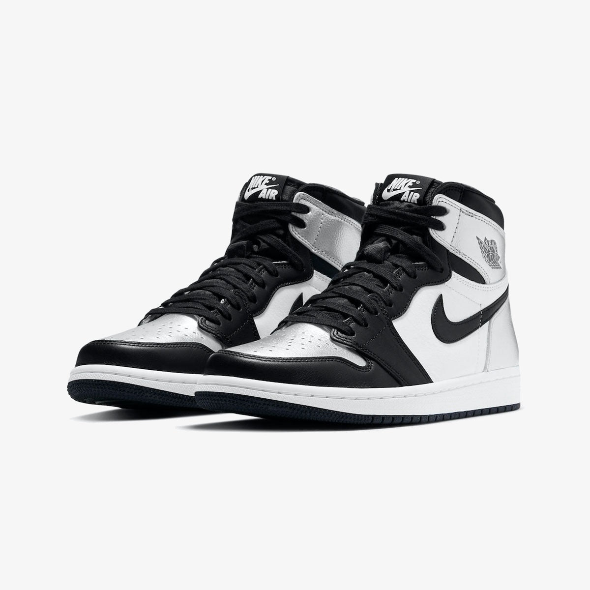 Wmns Air Jordan 1 Retro High OG ‘Silver Toe’
