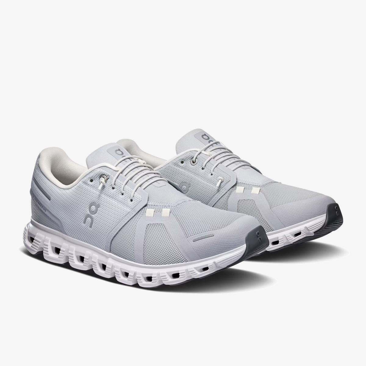 on cloud glacier white - Side product view
