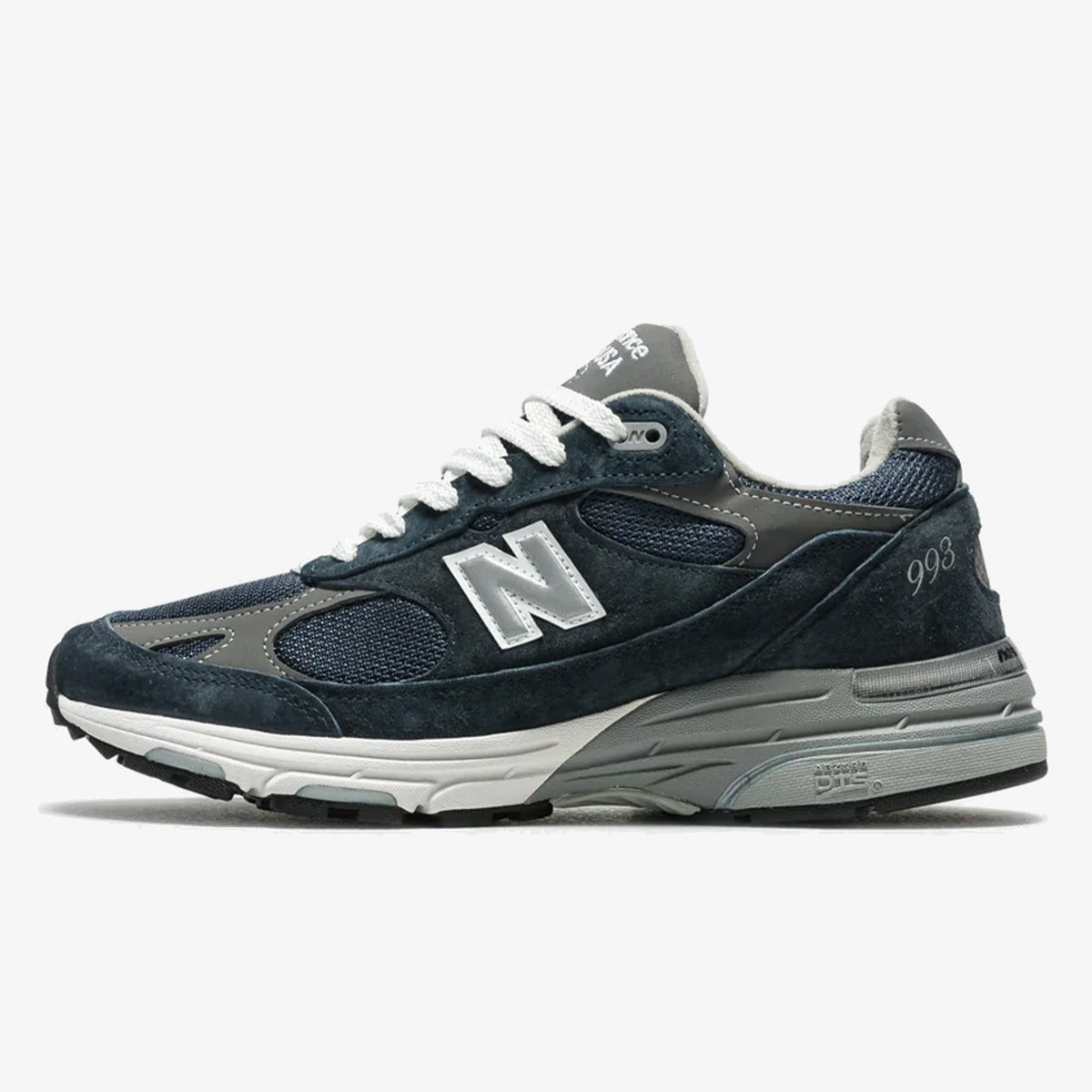 nb 993 navy - Navy and white NB 993 sneaker with mesh upper, suede overlays, and white midsole